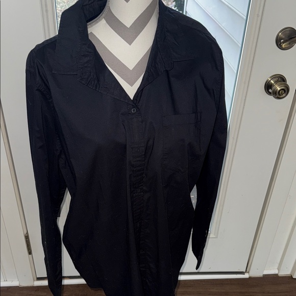 Amazon Essentials Black Shirt - Picture 1 of 4